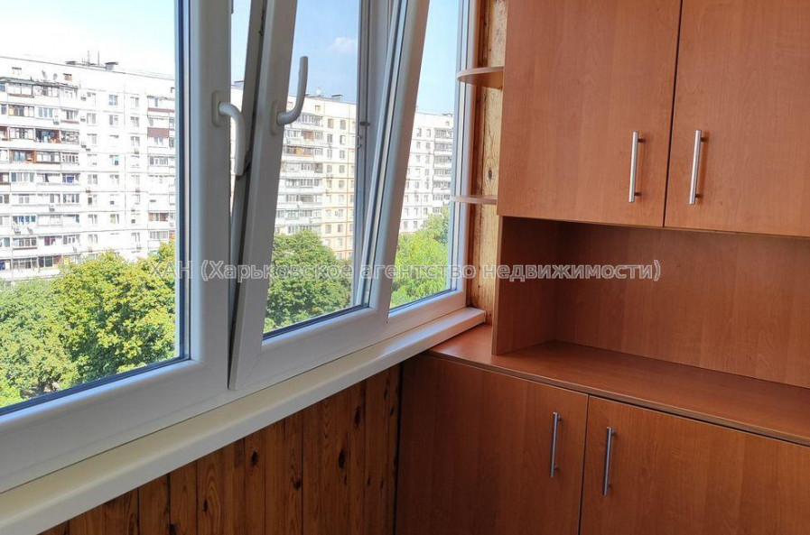 Продам квартиру, Салтовское шоссе , 3  ком., 65.30 м², капитальный ремонт 