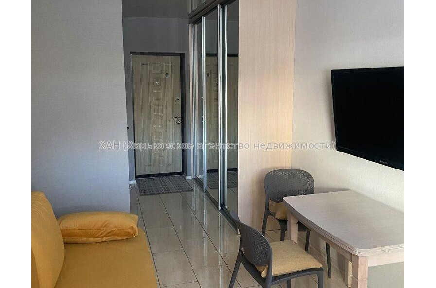 Продам квартиру, Мирослава Мисли ул. , 1  ком., 20 м², евроремонт 