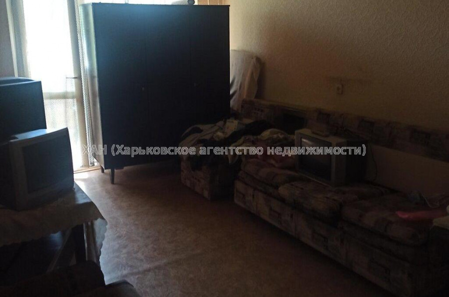 Продам квартиру, Академика Павлова ул. , 1 кім., 35 м², без ремонта 