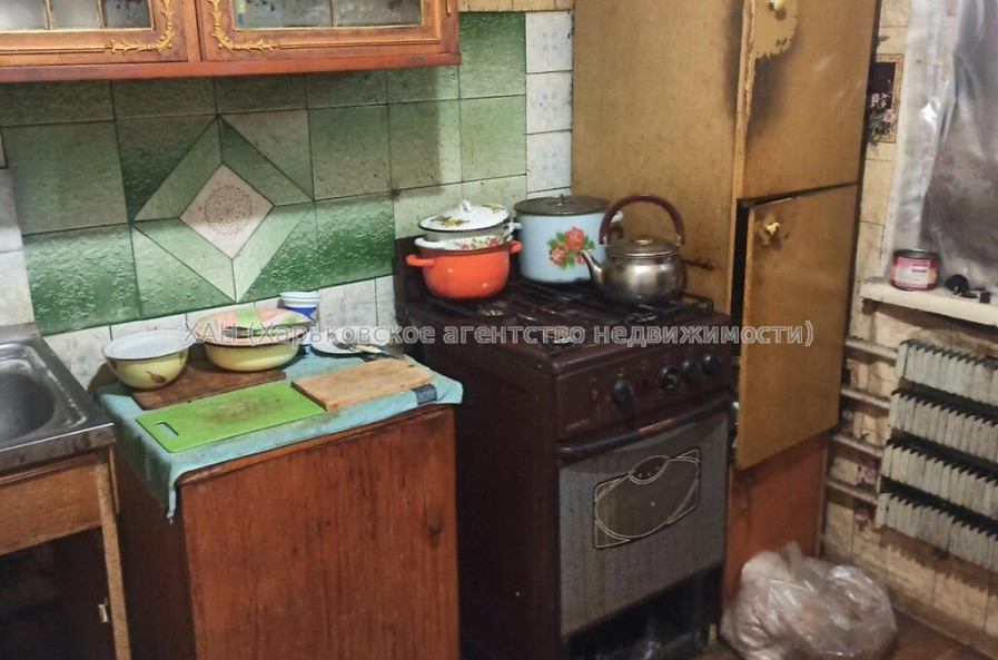 Продам квартиру, Академика Павлова ул. , 1 кім., 35 м², без ремонта 
