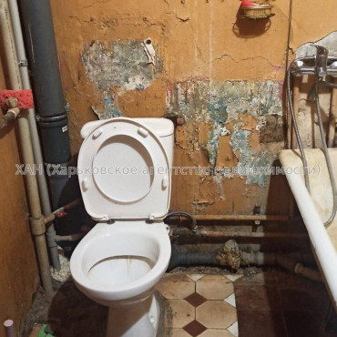 Продам квартиру, Академика Павлова ул. , 1 кім., 35 м², без ремонта 