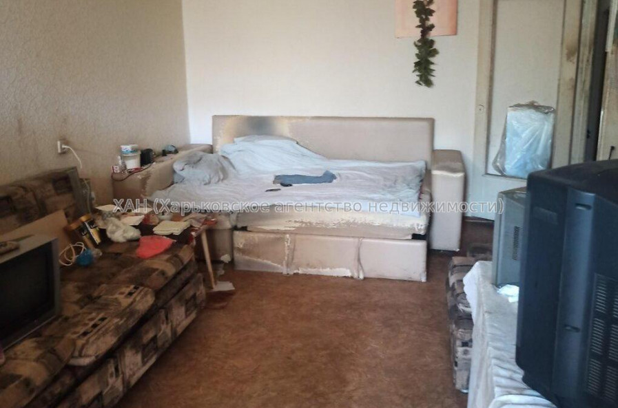 Продам квартиру, Академика Павлова ул. , 1 кім., 35 м², без ремонта 
