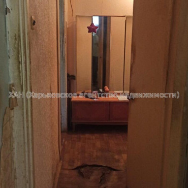 Продам квартиру, Академика Павлова ул. , 1 кім., 35 м², без ремонта 