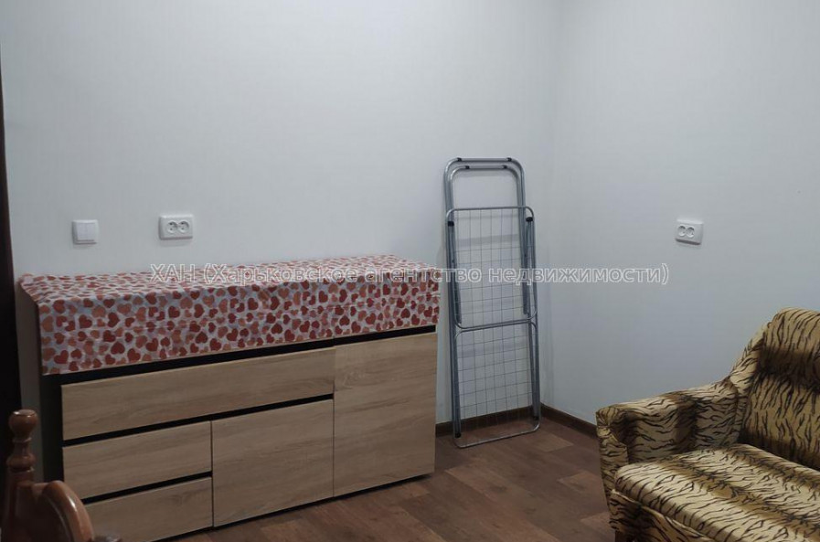 Продам квартиру, Космическая ул. , 1  ком., 23 м², косметический ремонт 