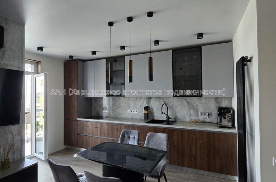 Продам квартиру, Пискуновский пер. , 3  ком., 89 м², авторский дизайн 