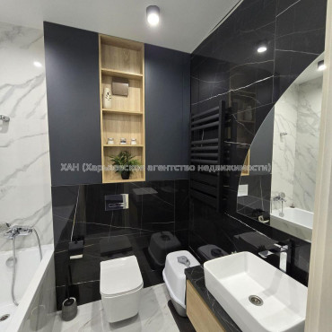 Продам квартиру, Пискуновский пер. , 3  ком., 89 м², авторский дизайн 