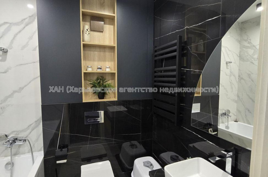 Продам квартиру, Пискуновский пер. , 3  ком., 89 м², авторский дизайн 