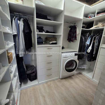 Продам квартиру, Пискуновский пер. , 3  ком., 89 м², авторский дизайн 