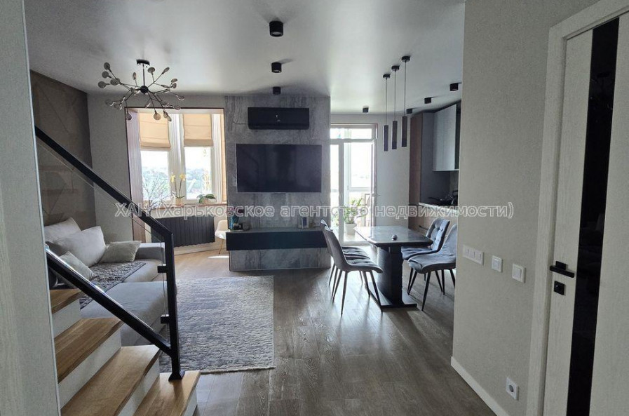 Продам квартиру, Пискуновский пер. , 3  ком., 89 м², авторский дизайн 