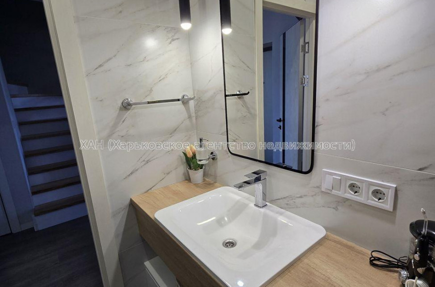 Продам квартиру, Пискуновский пер. , 3  ком., 89 м², авторский дизайн 