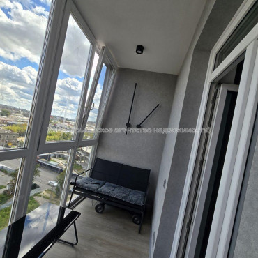 Продам квартиру, Пискуновский пер. , 3  ком., 89 м², авторский дизайн 