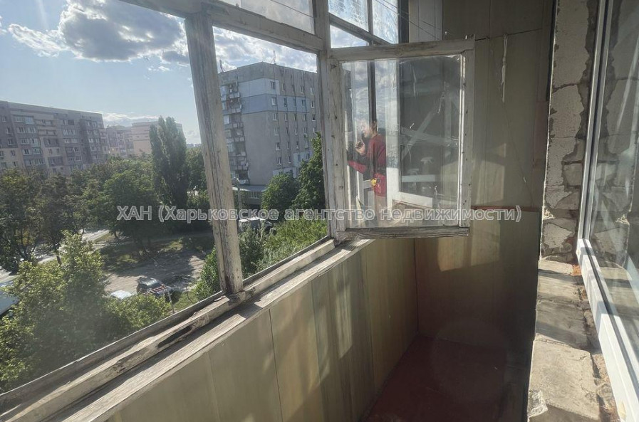 Продам квартиру, Ньютона ул. , 2 кім., 26.80 м², советский ремонт 
