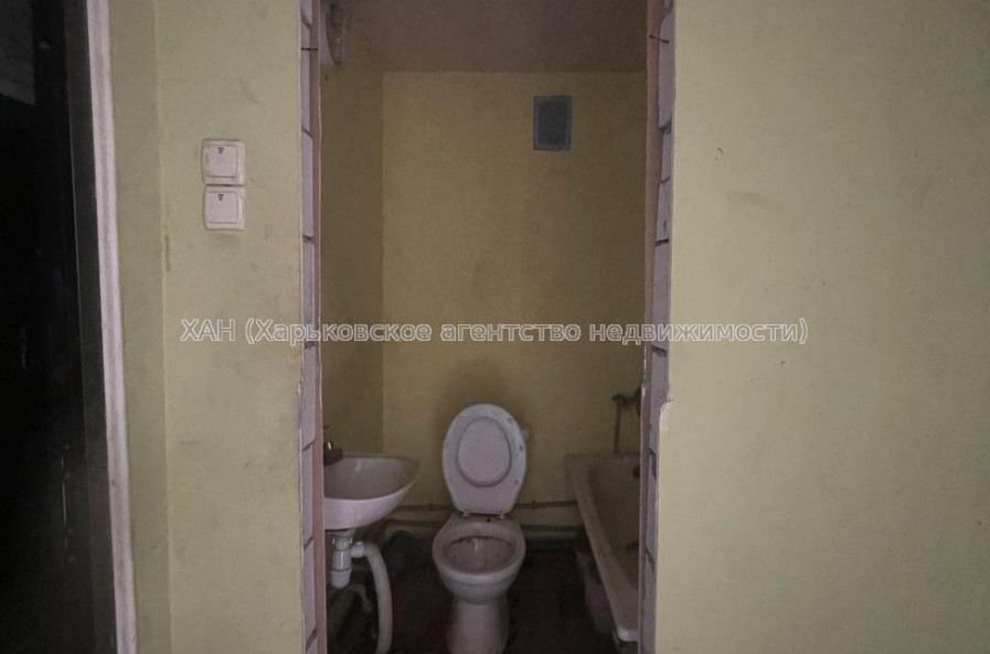 Продам квартиру, Ньютона ул. , 2 кім., 26.80 м², советский ремонт 