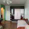 Продам квартиру, Академика Павлова ул. , 1  ком., 32.50 м², советский ремонт 