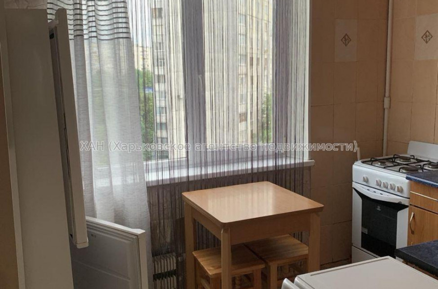Продам квартиру, Академика Павлова ул. , 1  ком., 32.50 м², советский ремонт 