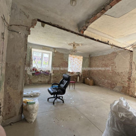 Продам квартиру, Александра Лавренко ул. , 2  ком., 57.30 м², без ремонта