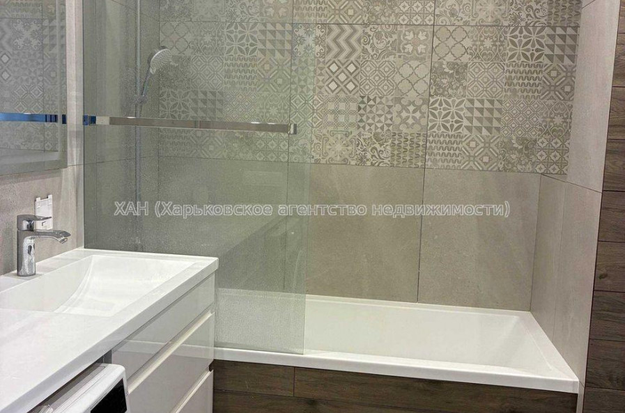 Продам квартиру, Качановская ул. , 2  ком., 74 м², авторский дизайн 