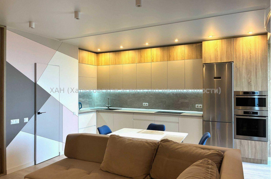 Продам квартиру, Качановская ул. , 2  ком., 74 м², авторский дизайн 