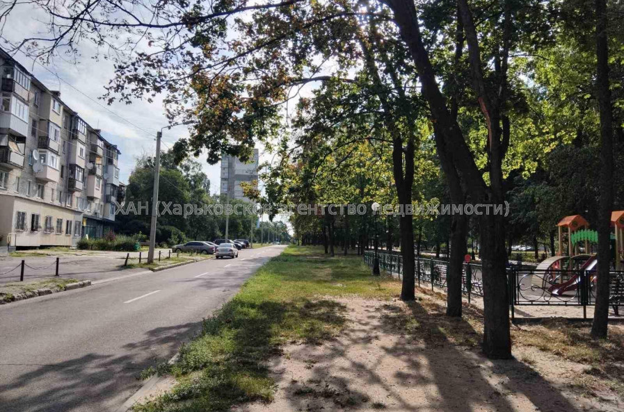 Продам квартиру, Жасминовый б-р , 3 кім., 59.10 м², косметический ремонт 