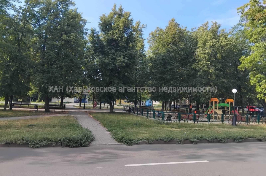 Продам квартиру, Жасминовый б-р , 3 кім., 59.10 м², косметический ремонт 