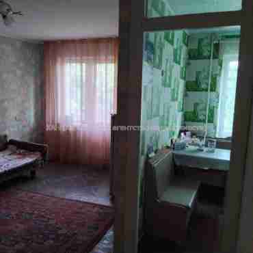 Продам квартиру, Жасминовый б-р , 3 кім., 59.10 м², косметический ремонт 