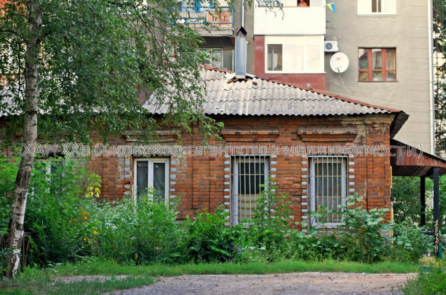 Продам дом, Алчевских ул. , 150 м², 2 сот., без ремонта 