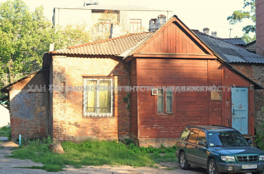 Продам дом, Алчевских ул. , 150 м², 2 сот., без ремонта 