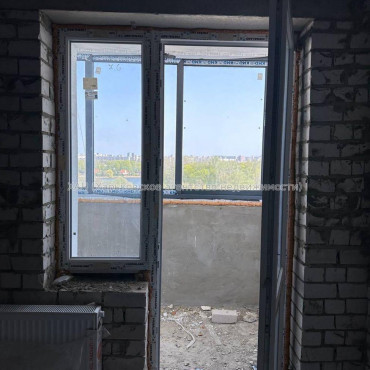 Продам квартиру, Шевченко ул. , 2 кім., 61.70 м², без внутренних работ 