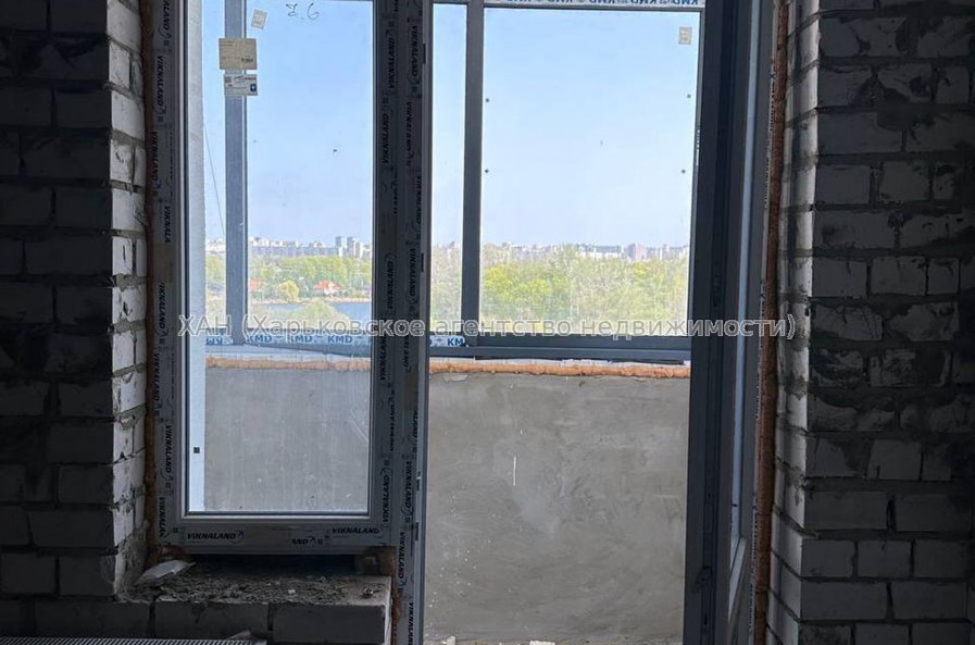 Продам квартиру, Шевченко ул. , 2  ком., 61.70 м², без внутренних работ 