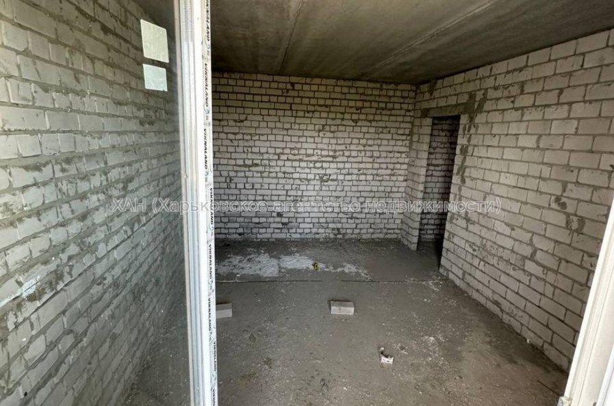 Продам квартиру, Шевченко ул. , 2  ком., 61.70 м², без внутренних работ 