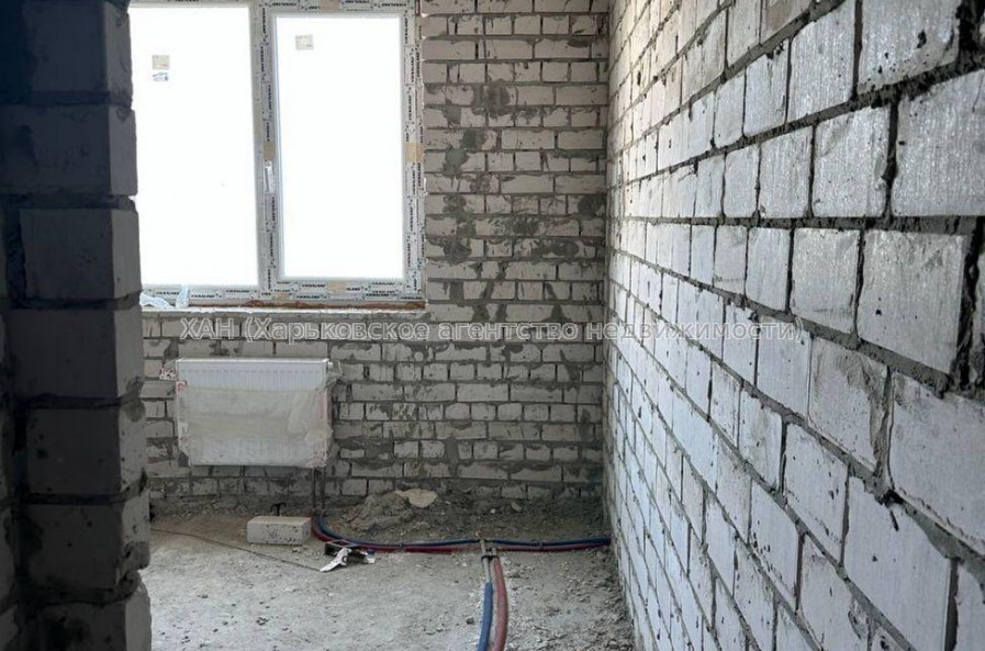 Продам квартиру, Шевченко ул. , 2  ком., 61.70 м², без внутренних работ 