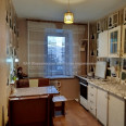 Продам квартиру, Свинаренко Петра ул. , 18 , 3  ком., 64.90 м², частичный ремонт 