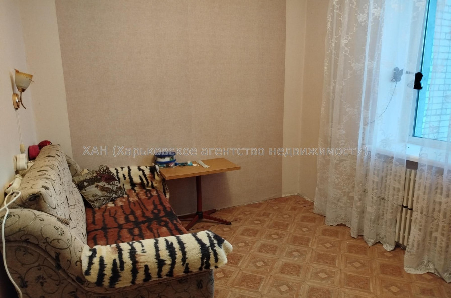 Продам квартиру, Свинаренко Петра ул. , 18 , 3  ком., 64.90 м², частичный ремонт 