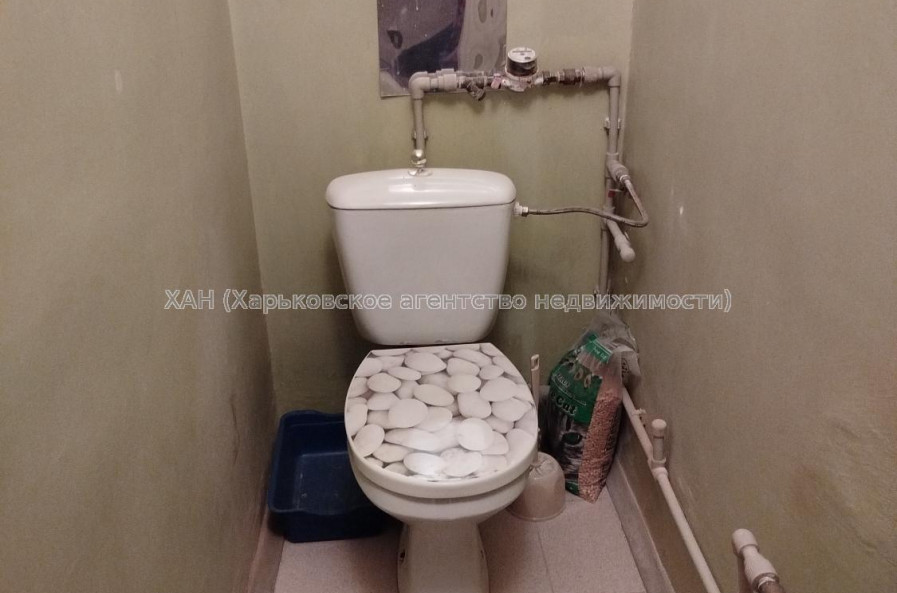 Продам квартиру, Свинаренко Петра ул. , 18 , 3  ком., 64.90 м², частичный ремонт 