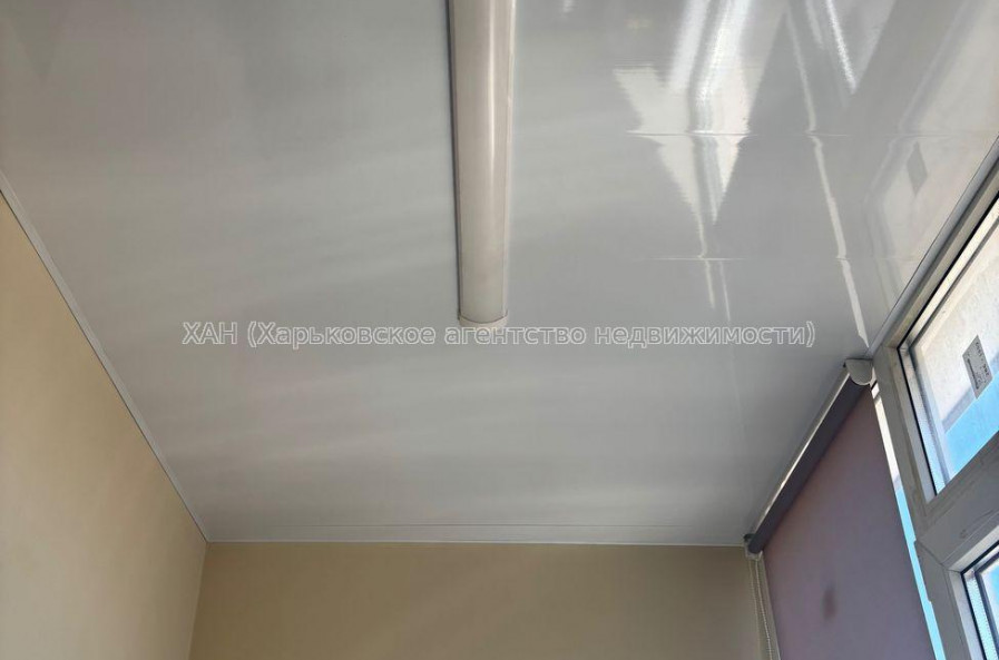 Продам квартиру, Ньютона ул. , 1 кім., 35 м², капитальный ремонт 