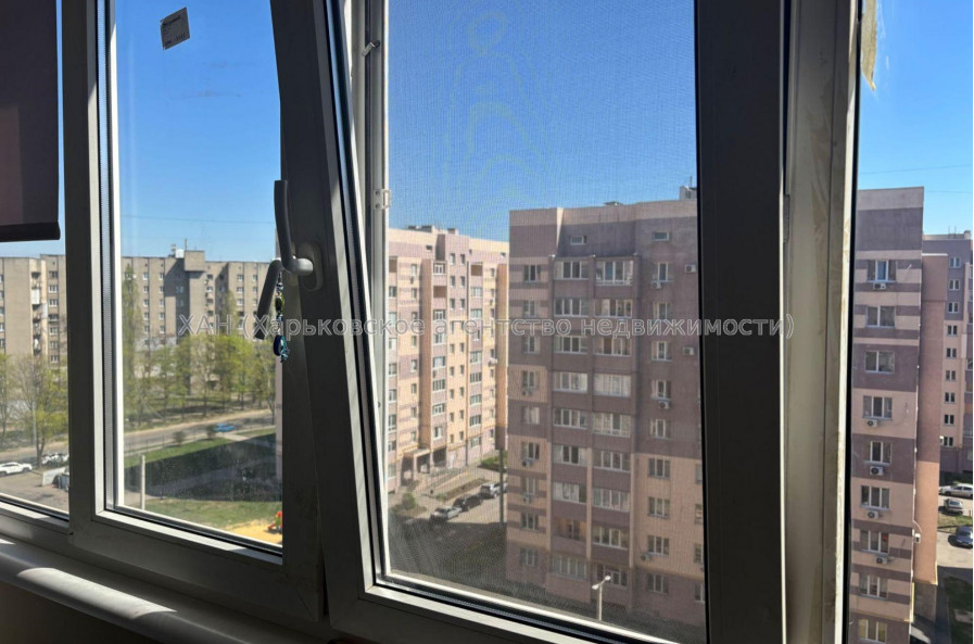 Продам квартиру, Ньютона ул. , 1 кім., 35 м², капитальный ремонт 