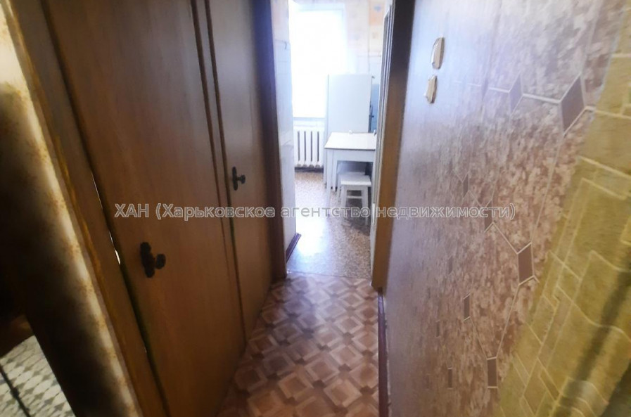 Продам квартиру, Байрона пр-т , 2 кім., 45 м², косметический ремонт 