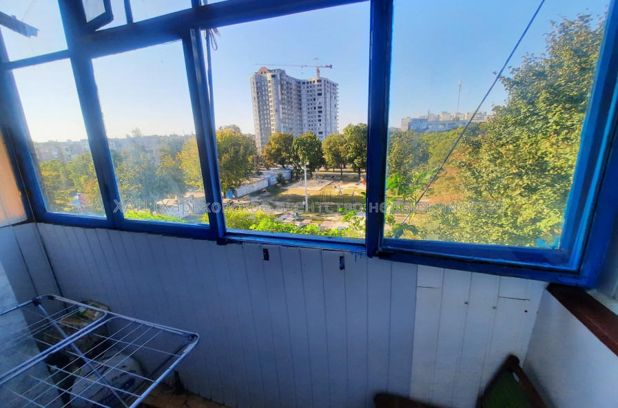 Продам квартиру, Байрона пр-т , 2  ком., 45 м², косметический ремонт 