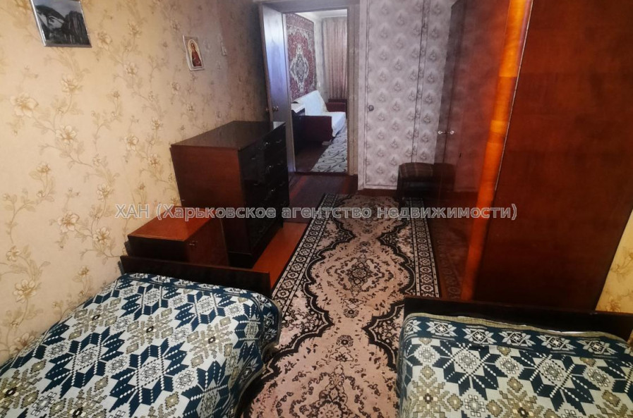 Продам квартиру, Байрона пр-т , 2 кім., 45 м², косметический ремонт 