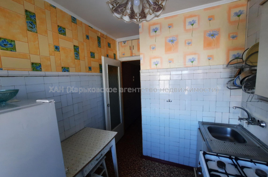 Продам квартиру, Байрона пр-т , 2 кім., 45 м², косметический ремонт 