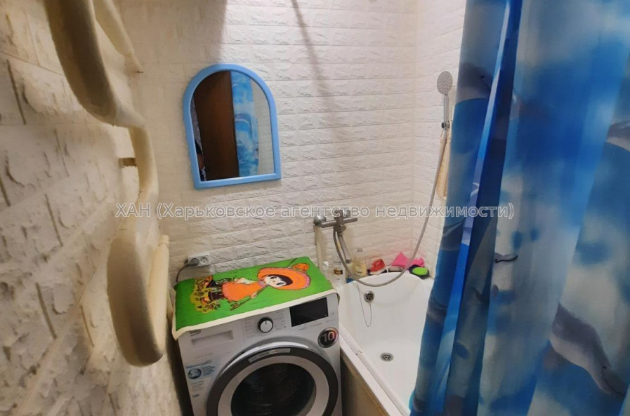 Продам квартиру, Байрона пр-т , 2  ком., 45 м², косметический ремонт 