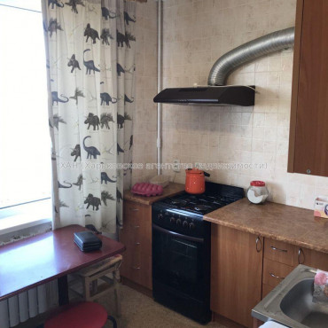 Продам квартиру, Гвардейцев Широнинцев ул. , 1 кім., 33 м², косметический ремонт 