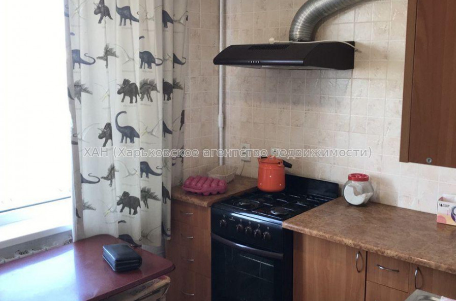 Продам квартиру, Гвардейцев Широнинцев ул. , 1  ком., 33 м², косметический ремонт 
