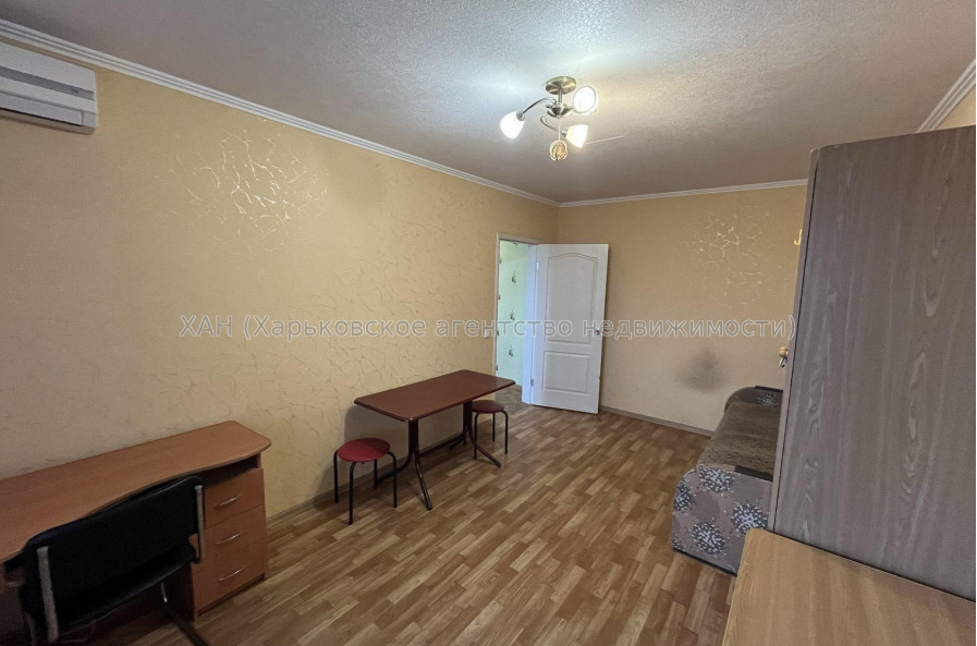 Продам квартиру, Гвардейцев Широнинцев ул. , 1  ком., 33 м², косметический ремонт 