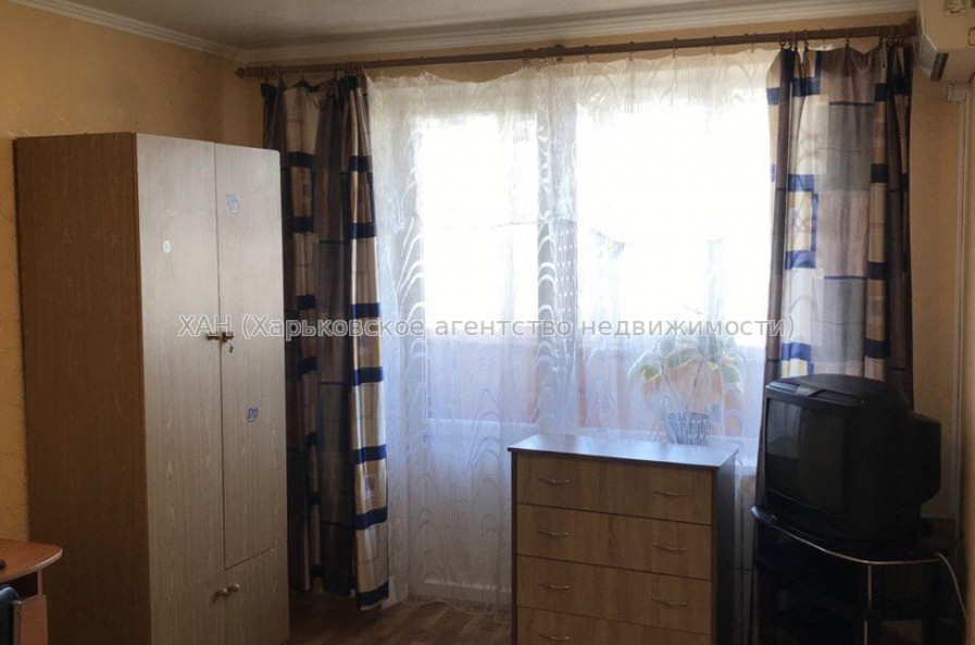 Продам квартиру, Гвардейцев Широнинцев ул. , 1  ком., 33 м², косметический ремонт 