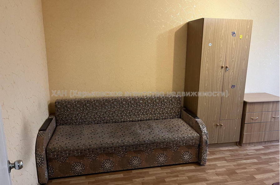 Продам квартиру, Гвардейцев Широнинцев ул. , 1  ком., 33 м², косметический ремонт 