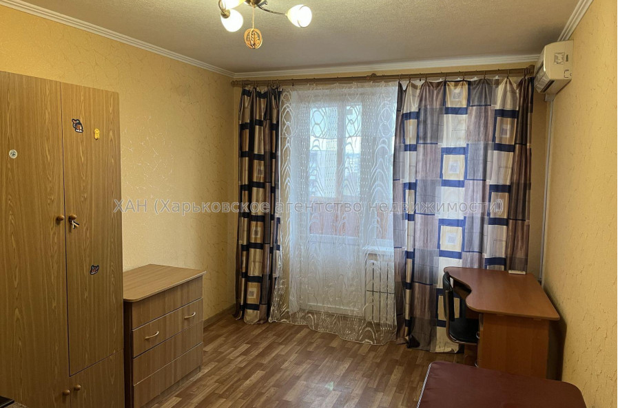 Продам квартиру, Гвардейцев Широнинцев ул. , 1  ком., 33 м², косметический ремонт 