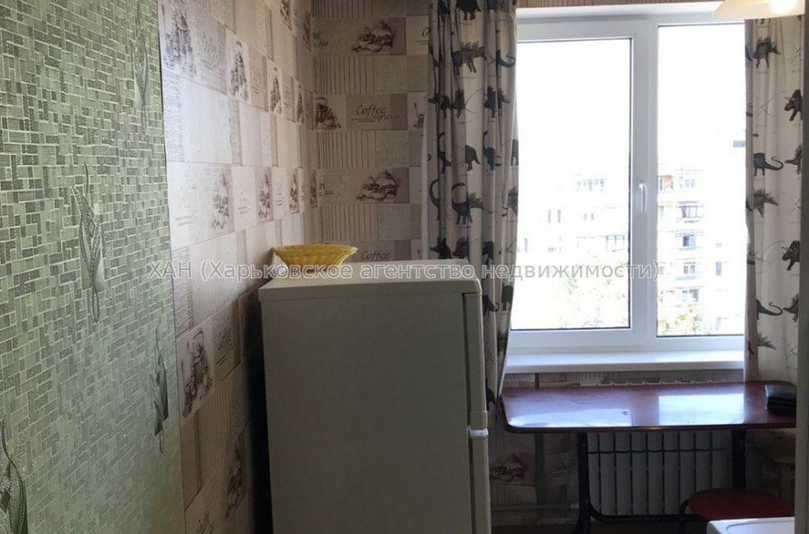 Продам квартиру, Гвардейцев Широнинцев ул. , 1  ком., 33 м², косметический ремонт 
