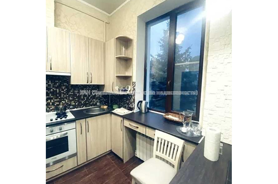 Продам квартиру, Полтавский Шлях ул. , 2 кім., 45 м², капитальный ремонт 