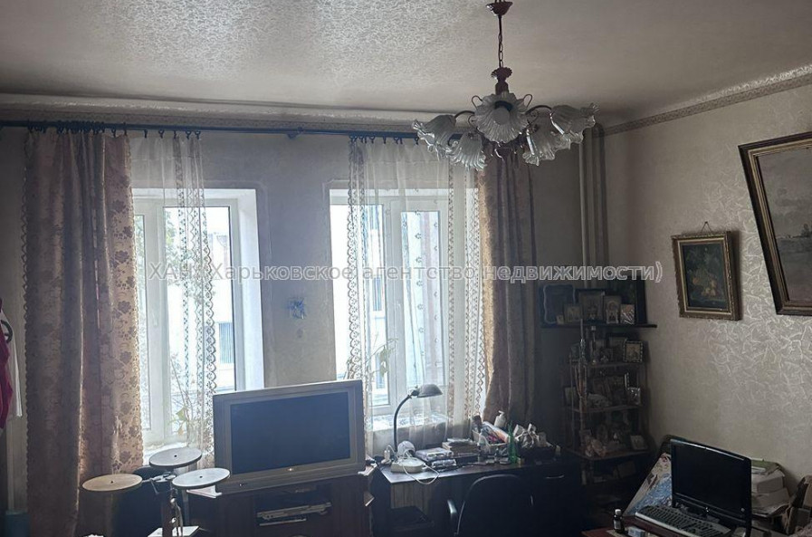 Продам квартиру, Гуданова ул. , 2  ком., 42.30 м², косметический ремонт 
